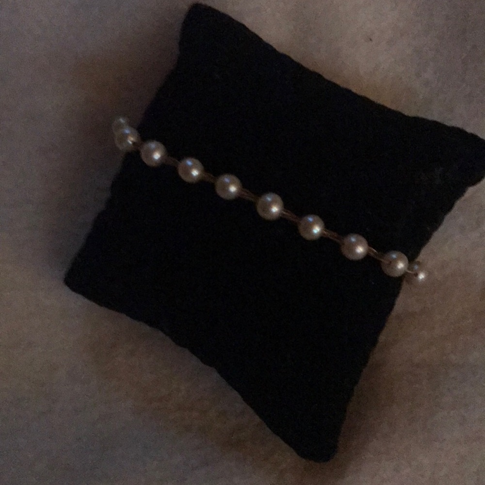 14kt gold and pearl bracelet